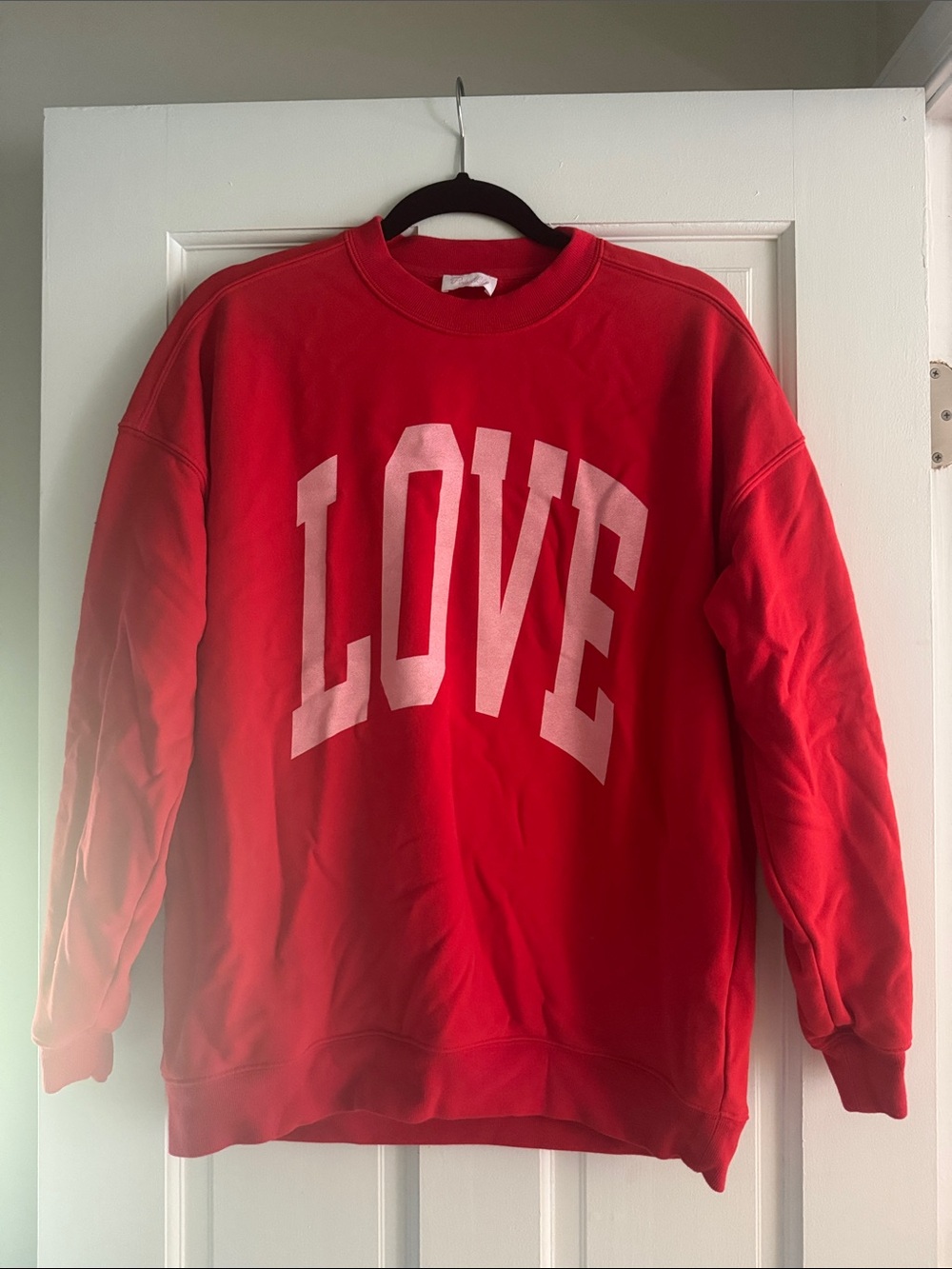 Pink Lily Red 'LOVE' Crewneck Sweatshirt